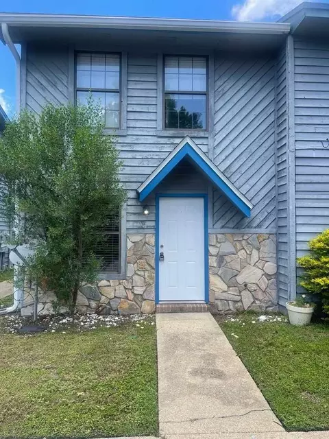 1325 Greendale Ave #16, Fort Walton Beach, FL 32547