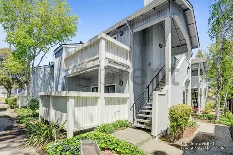 217 Schooner Ct, Richmond, CA 94804