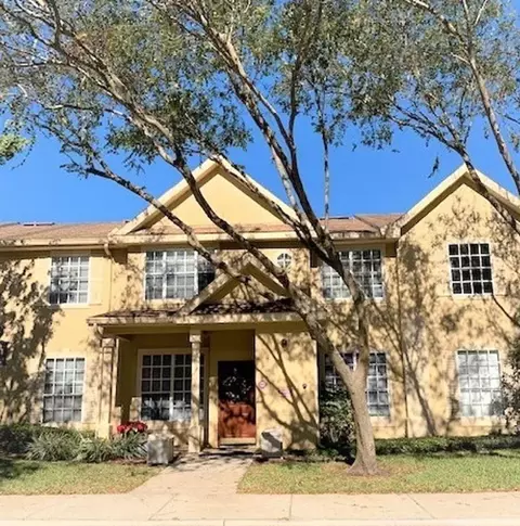 823 Grand Regency Pointe, Altamonte Springs, FL 32714
