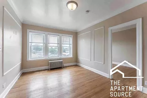 2801 N Keating Ave #301, Chicago, IL 60641