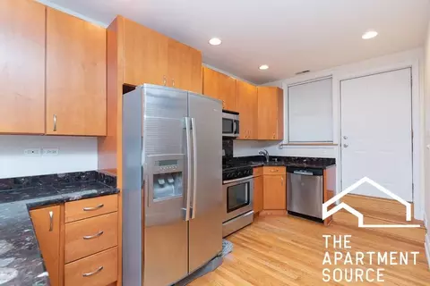 5205 W Belmont Ave #2D, Chicago, IL 60641