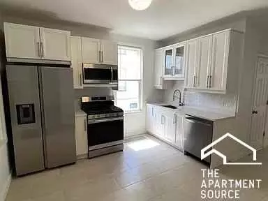 3331 N Whipple St #2, Chicago, IL 60618