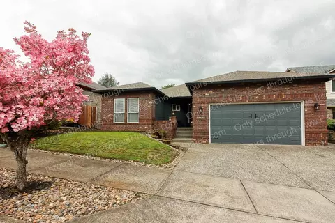 16109 SE Rural Ct, Portland, OR 97236
