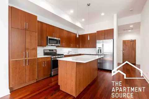 1354 W Augusta Blvd #403, Chicago, IL 60642