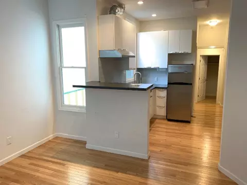 6 Doric Aly, San Francisco, CA 94133
