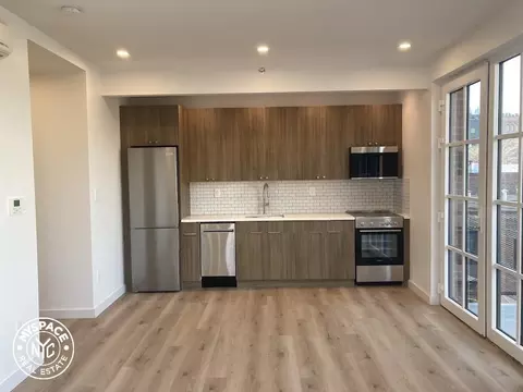 251 Front St #4H, Brooklyn, NY 11201