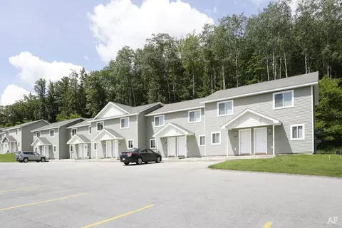 3905 Vale Dr #3905, Traverse City, MI 49686