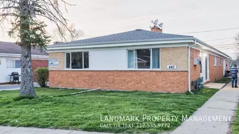 440 W Division St, Villa Park, IL 60181