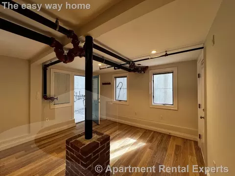 1110 Massachusetts Ave #1, Cambridge, MA 02138