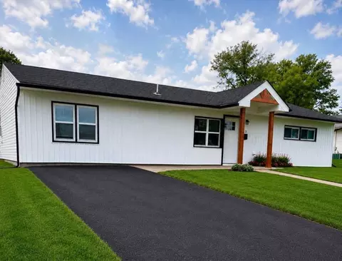 23 Mimosa Ln, Levittown, PA 19054