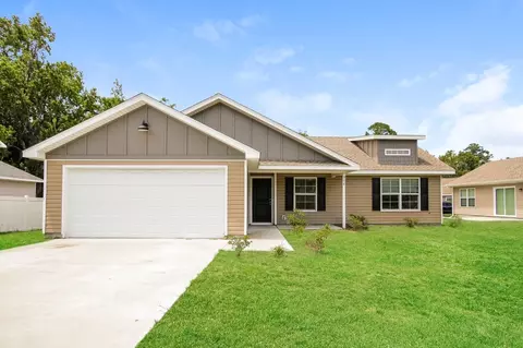 308 Pecan Point Dr, Brunswick, GA 31525