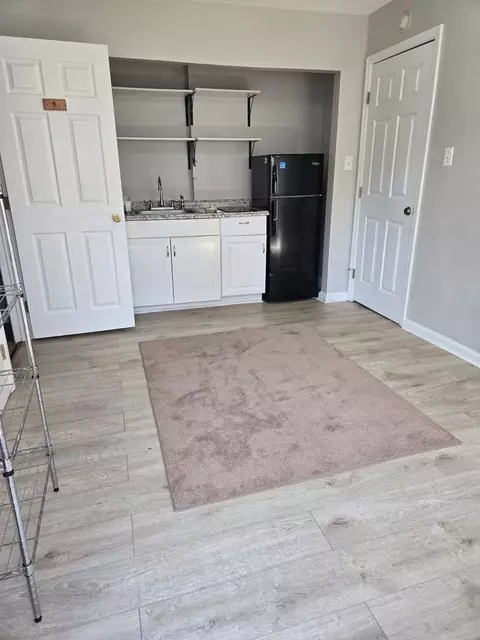 2127 Auburn St #2, Savannah, GA 31404