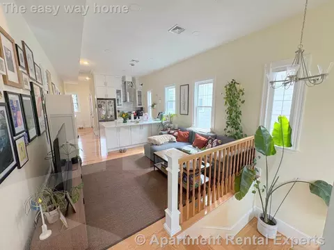 32 Putnam Ave #3, Cambridge, MA 02139