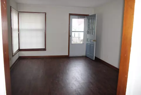 213 E 11th St, Newton, KS 67114