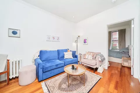 118 E 4th St #5, New York, NY 10003