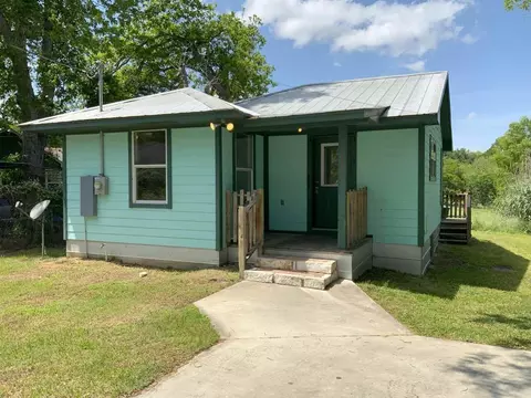 1203 E Main St #1, Brenham, TX 77833