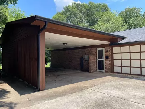 101 Allen St, Belmont, NC 28012