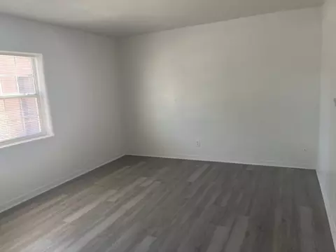 330 La Vega Dr SW, Albuquerque, NM 87105