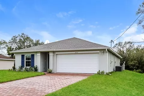 2815 52nd St W, Lehigh Acres, FL 33971