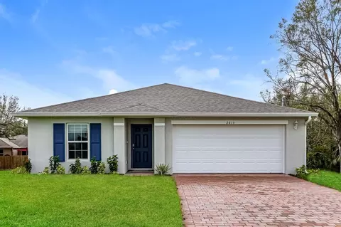 2815 52nd St W, Lehigh Acres, FL 33971