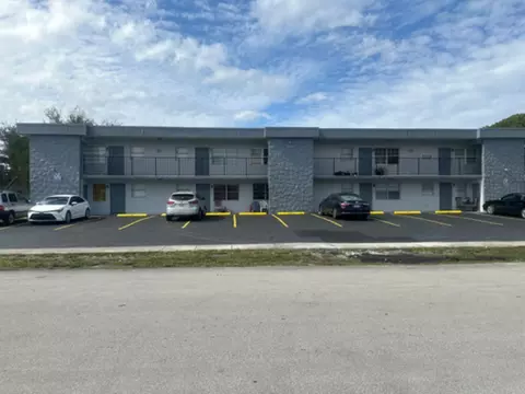 3701 SW 59th Ter #11, Davie, FL 33314