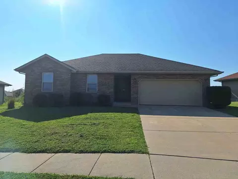 6205 N 10th Ave, Ozark, MO 65721