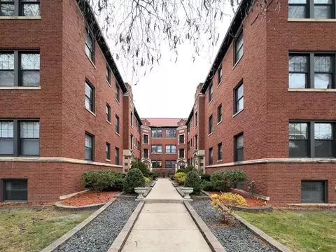 1305 Oak Ave #1W, Evanston, IL 60201