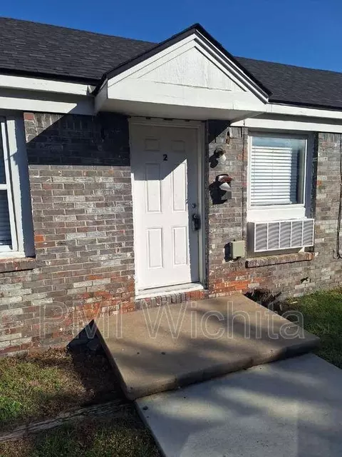 824 S Water St #2, Wichita, KS 67213