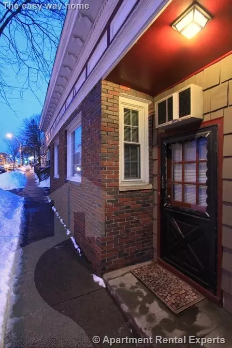 302 Highland Ave, Somerville, MA 02144