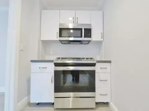 1925 10th St #11, Berkeley, CA 94710 photo 3