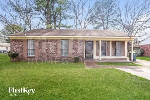 677 Whiteside Cv, Memphis, TN 38109