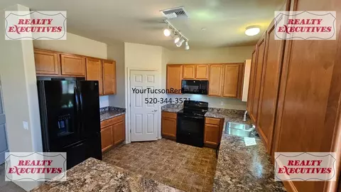 2480 E Andrada Rd, Vail, AZ 85641 photo 10