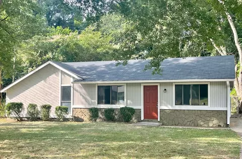 8759 Embrey Dr, Jonesboro, GA 30236