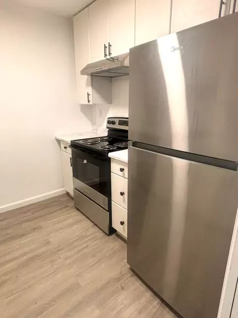 234 5th Ave #6, North Fair Oaks, CA 94063