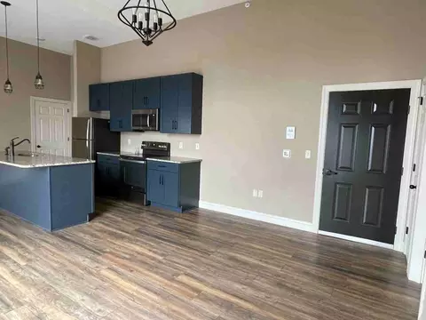 245 W Broad St #202, Quakertown, PA 18951