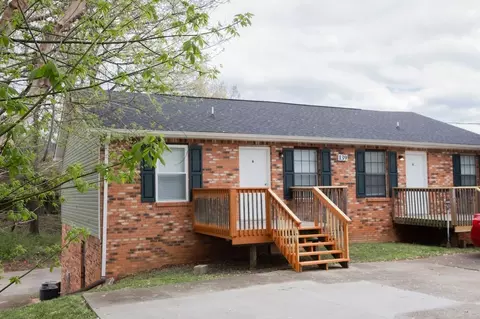139 Darlene Dr, Clarksville, TN 37042