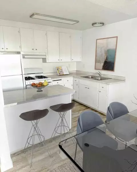 2020 Southwest Expy, San Jose, CA 95126