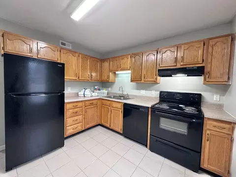 5004 Willoway Dr, Knoxville, TN 37912