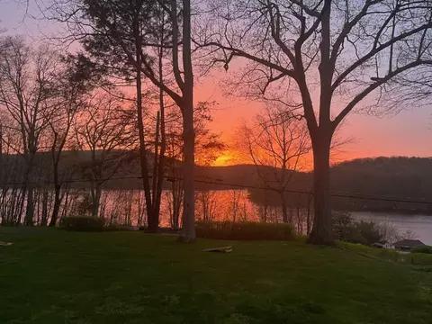 322 E Boyds Rd #COTTAGE, Carmel, NY 10512