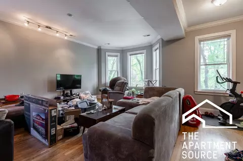 1314 W Roscoe St #2, Chicago, IL 60657