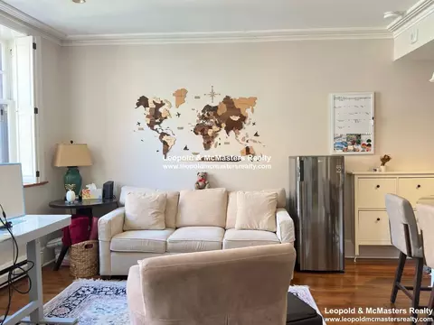 82 Chestnut St #21, Boston, MA 02108