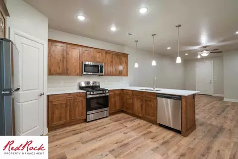 493 N 550 W, Hurricane, UT 84737