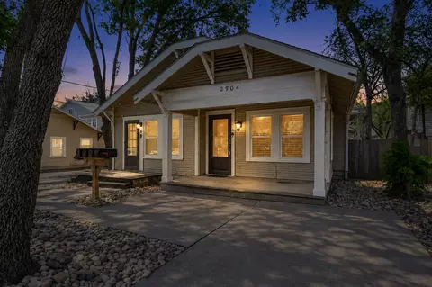 2904 Pearl St #B, Austin, TX 78705