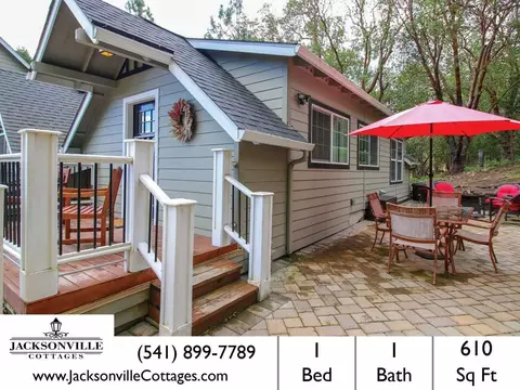 375 W Elm St - Elm St Cottage, Jacksonville, OR 97530