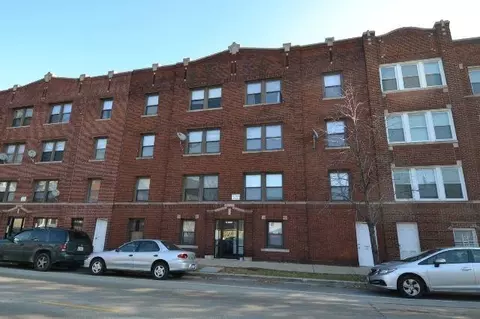 3243 N Damen Ave #3, Chicago, IL 60618