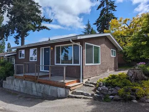 1806 Lakeway Dr, Bellingham, WA 98229