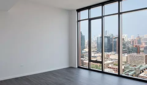 188 N Aberdeen St, Chicago, IL 60607