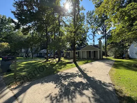5806 Carved Oak Cir, Charlotte, NC 28227