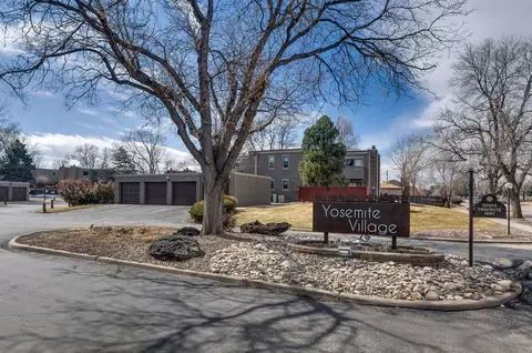 1152 S Yosemite Way #1, Denver, CO 80247