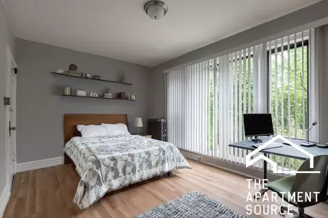 5451 S Cornell Ave #205, Chicago, IL 60615